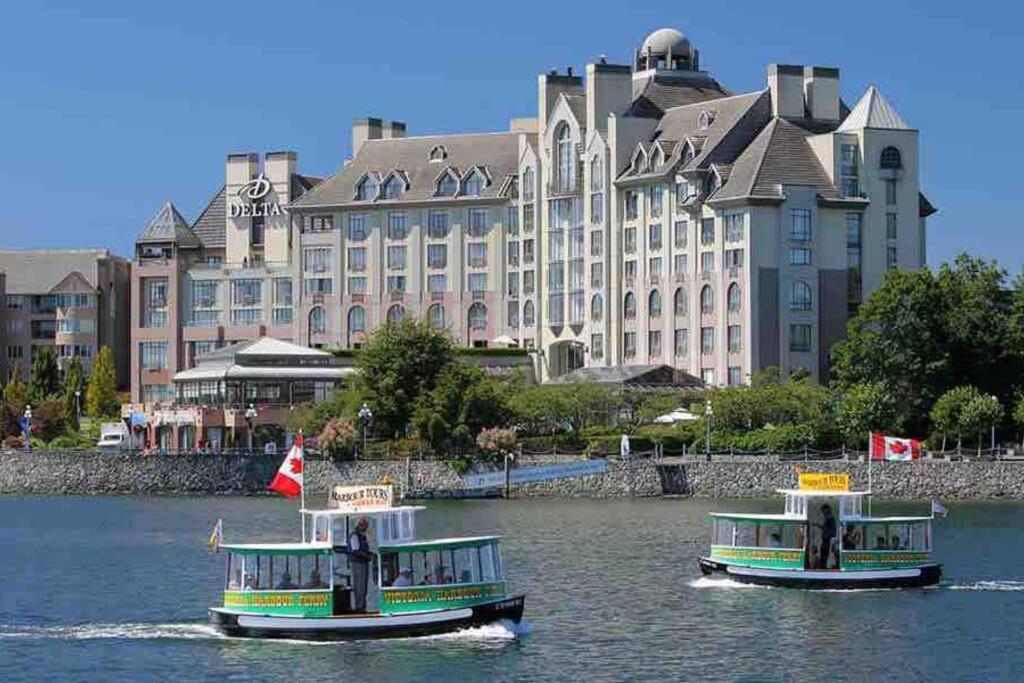Amazing Location 2 Bedroom Minutes From Downtown Victoria Exteriör bild
